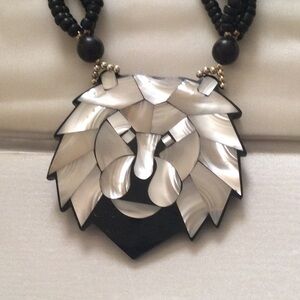 Lee Sands vintage mother of pearl mosaic beads statement beaded necklace